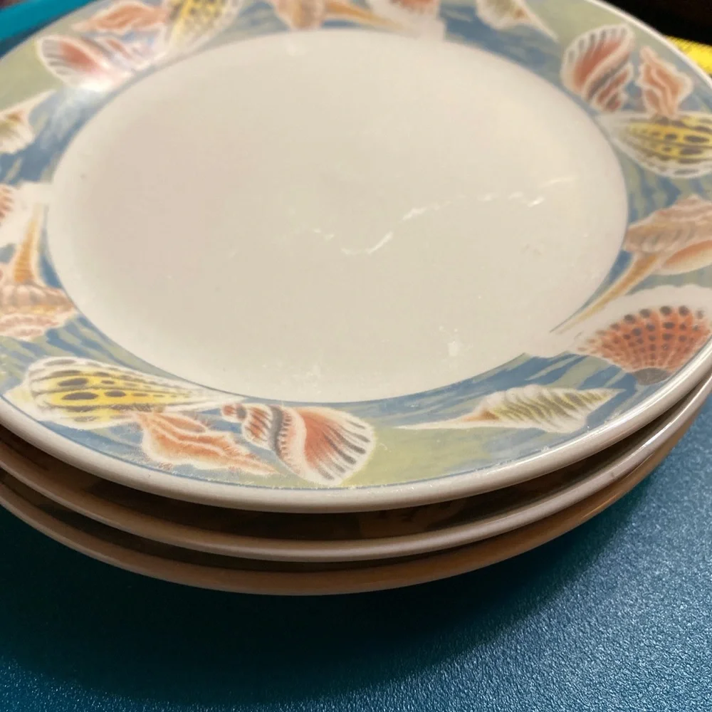 Lynn's China MALIBU Seashell Set of 3 Lunch‎ Salad Plates